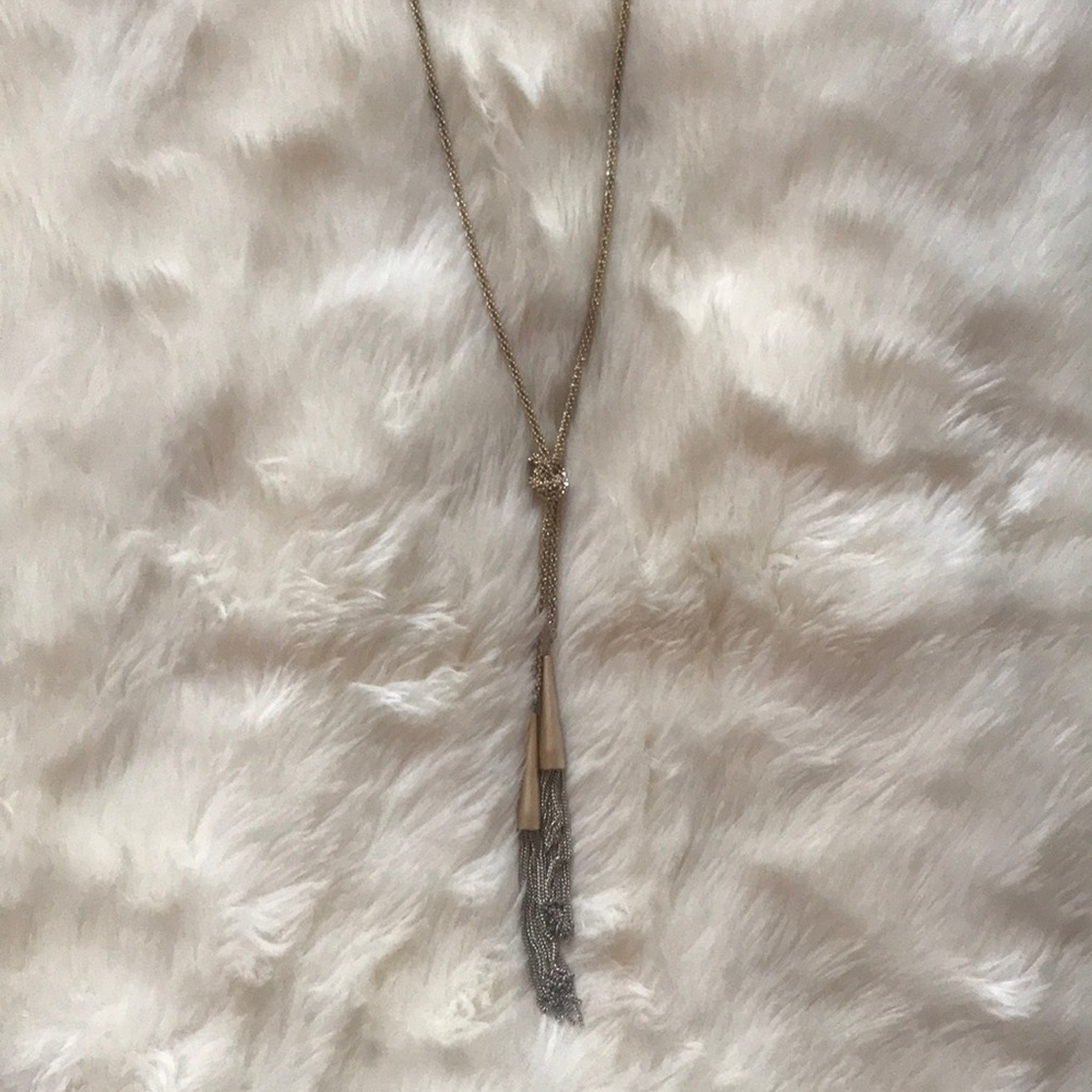 Gold Kendra Scott necklace